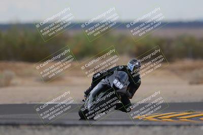 media/Sep-11-2022-SoCal Trackdays (Sun) [[81b7e951af]]/Turn 7 (1145am)/